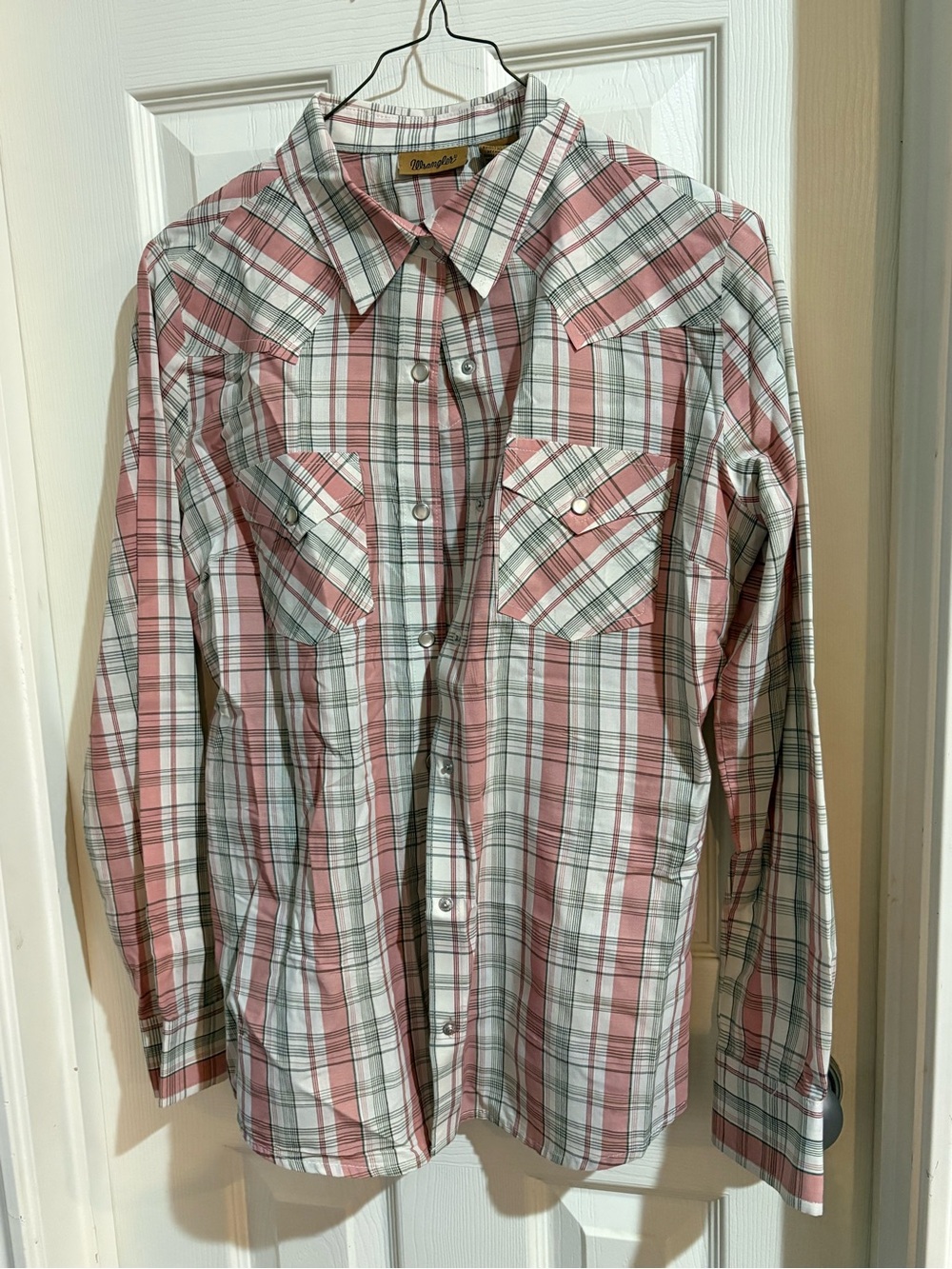 Wrangler pearl snap